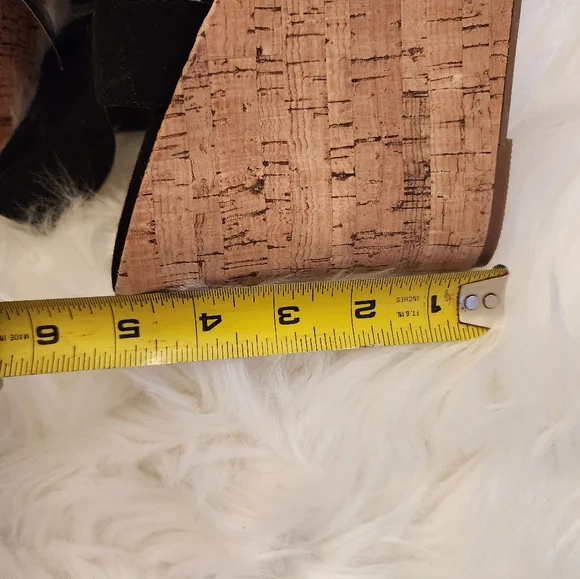 NWT Torrid Black Wedge Platform Sandals - Picture 7 of 7